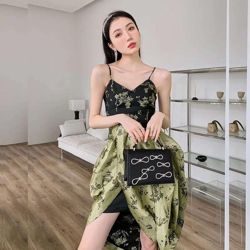 

Summer Vintage Irregular Embroidered Jacquard V-Neck Sleeveless Dress High Waist Mini Sexy Suspenders Dresses Ladies Vestidos