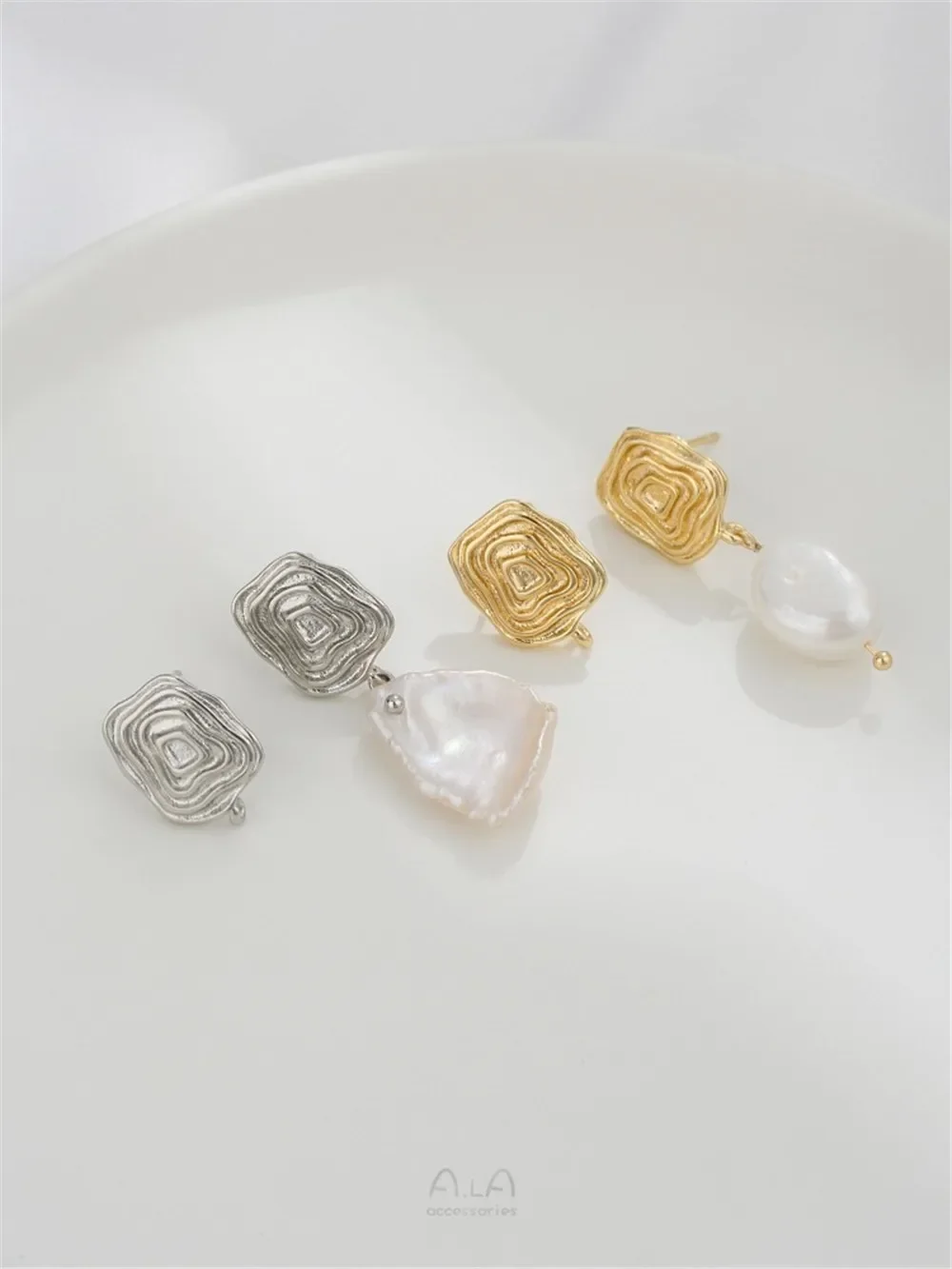 Серьги из серебра 925 пробы с иглой 14-каратного золота обернутые узором дерева