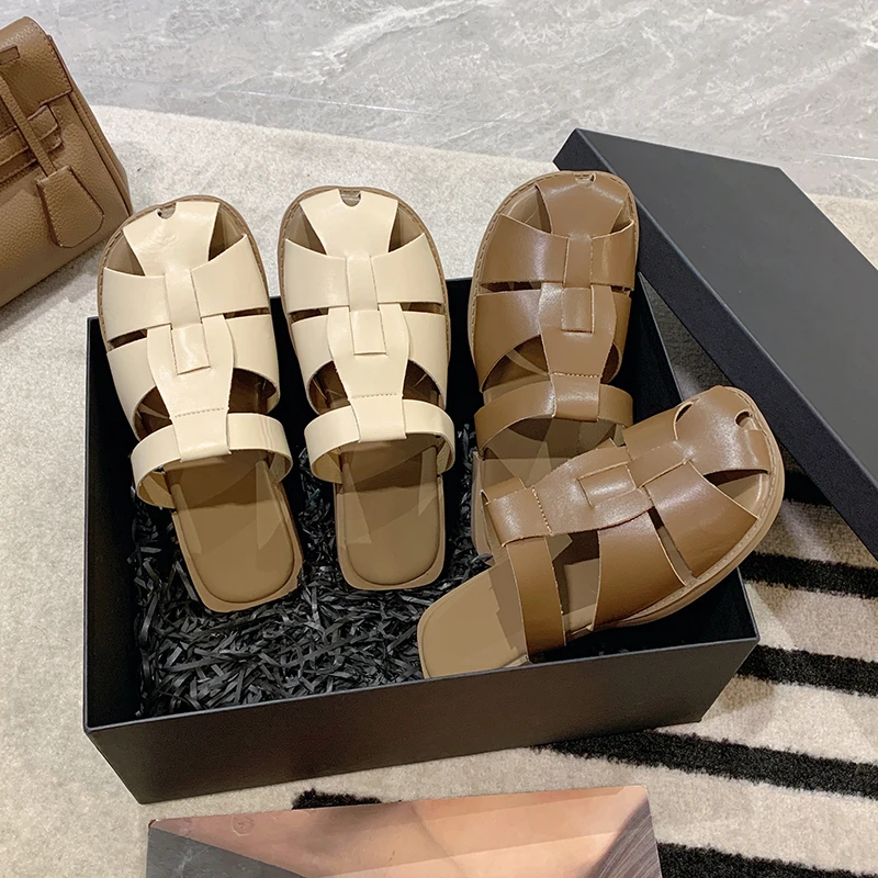 

Flat Shoes Female Low Woman's Slippers Slides Fashion Cover Toe Fretwork Heels 2022 Luxury Beach Basic Rome PU Rubber Retro