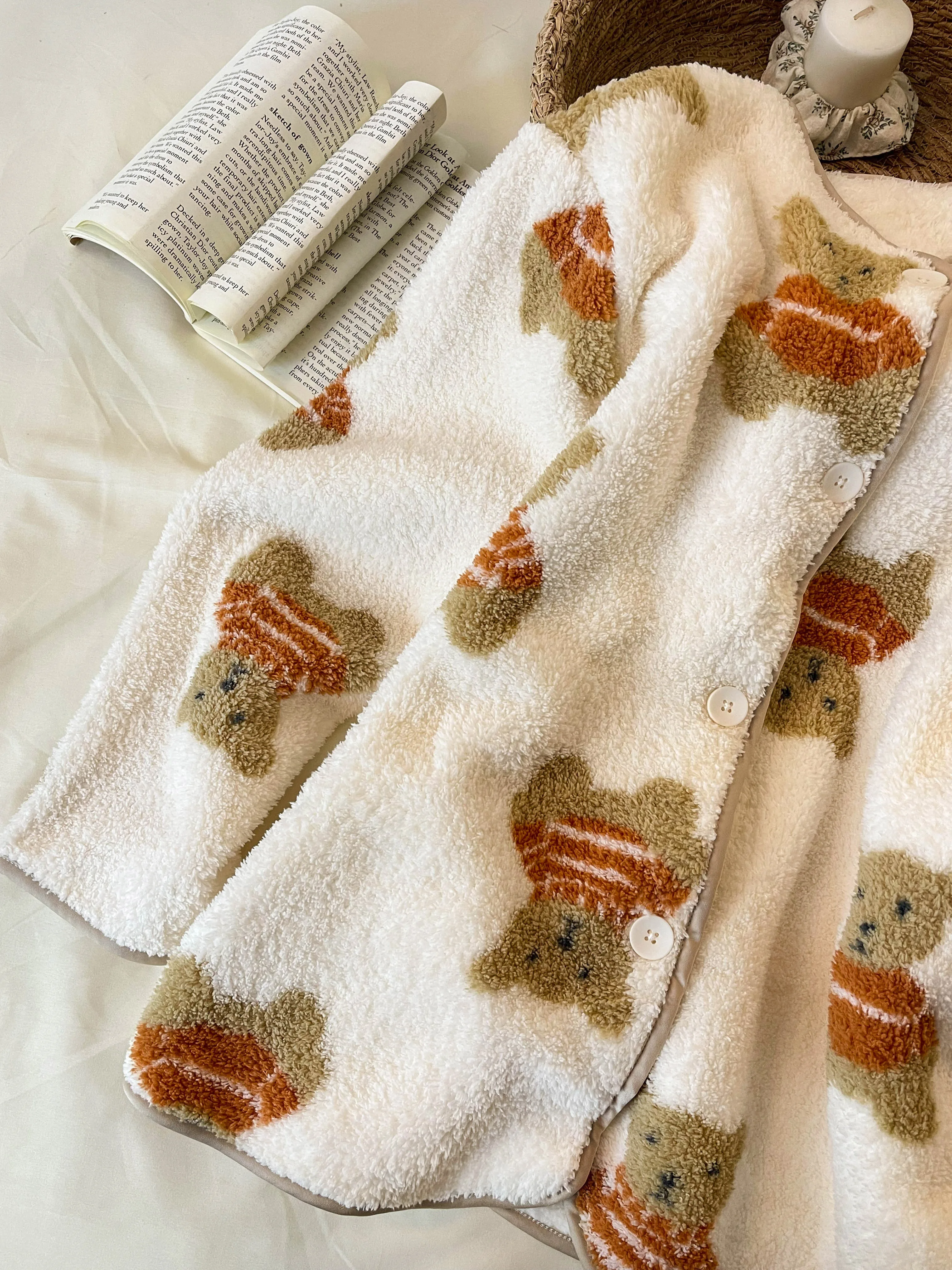 Cute Bear Flannel Pajamas Women Winter New Fleece-lined Thick Warm Coral Fleece Home Wear Can Go out