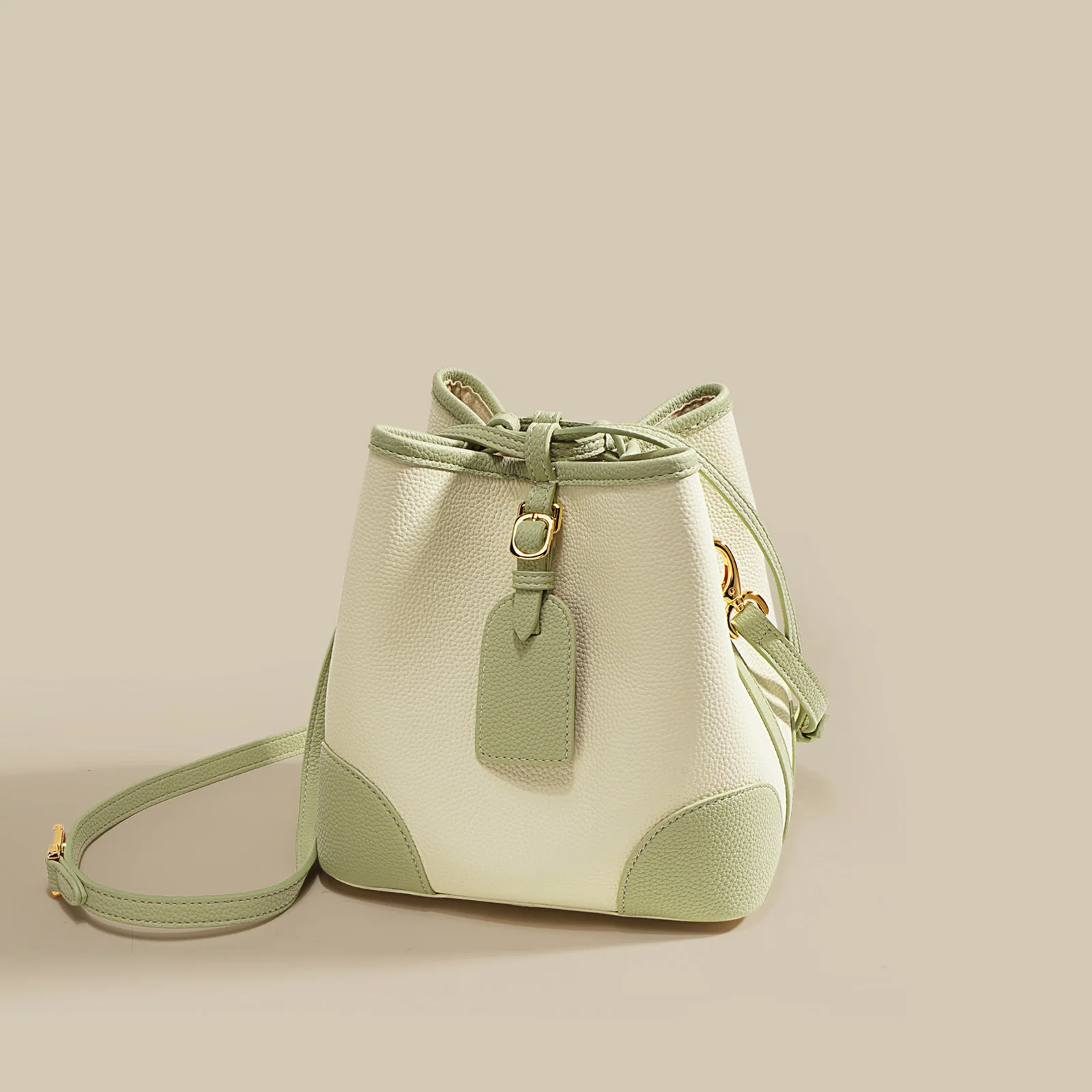 

Niche design 2022 spring and summer new fashion handbag chain messenger bucket bag women