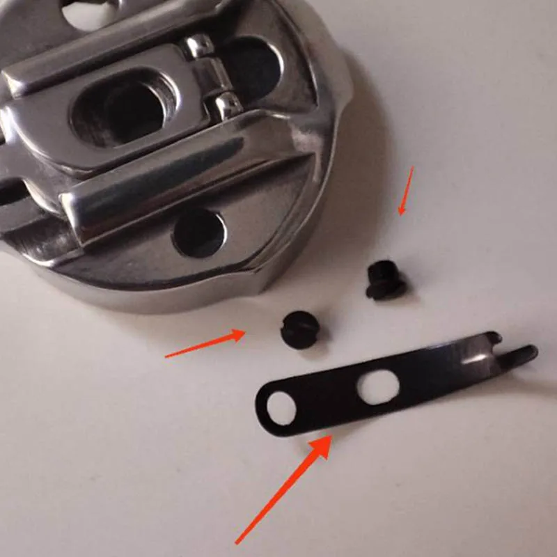 

10pcs Rotary Hook Steel Small and Big Bobbin Case Screw Patty Plate Lockstitch Industrial Sewing Machine Spare Parts Wholesale