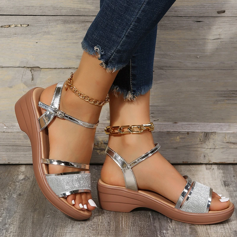 

Large size sandals women 2022summer ladies high heel sandals comfortable all-match buckle open toe middle heel Roman shoes 35-43