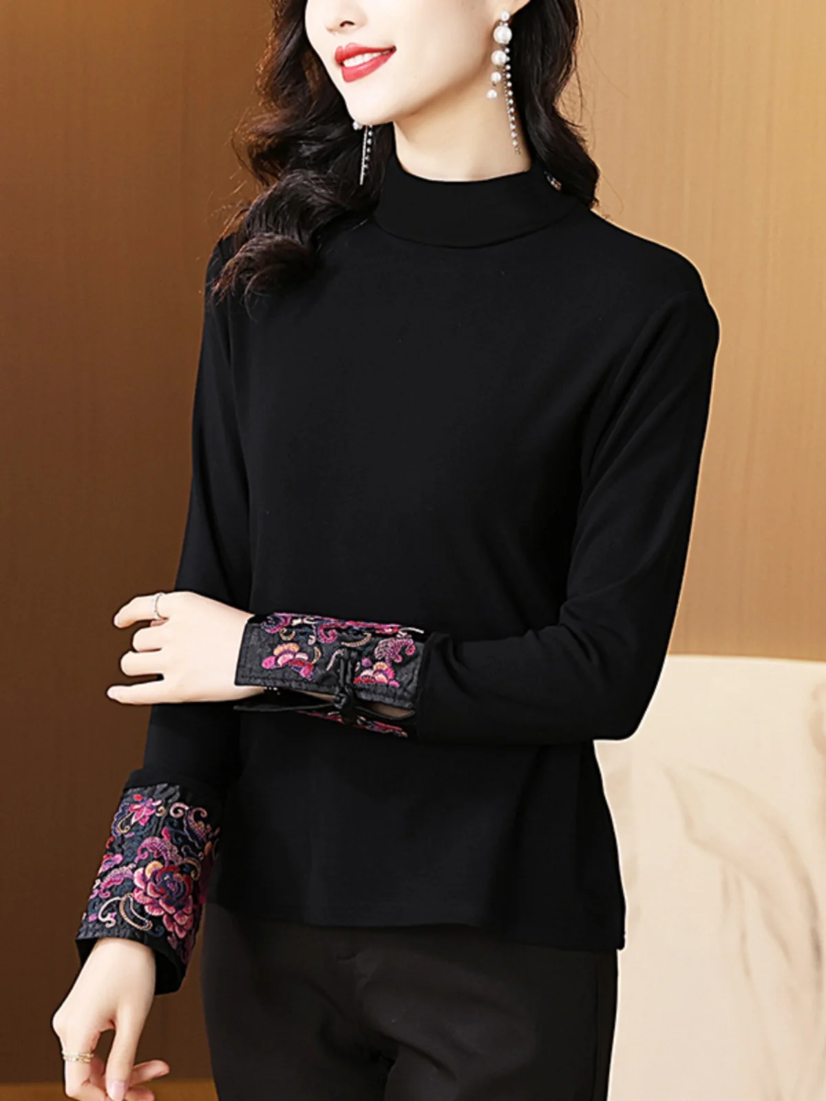 Heavy Embroidery Fleece-lined Turtleneck Sanding Bottoming Shirt Women Autumn and Winter 2024 New Elastic Long sleeve Top Inn...