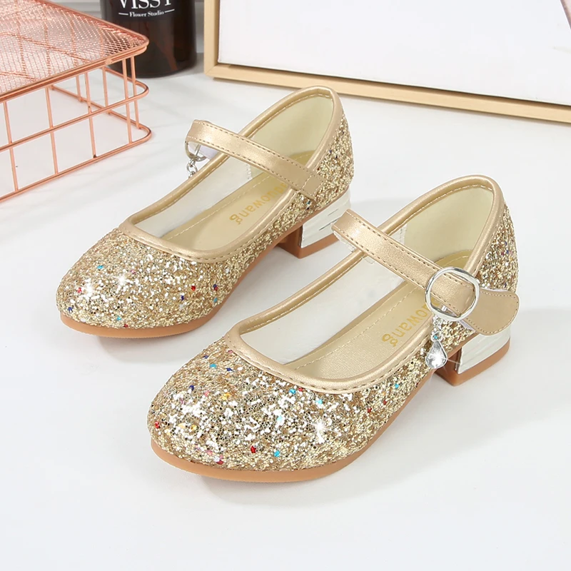 Детские кожаные туфли для девочек повседневные блестящие принцессы с цветами на