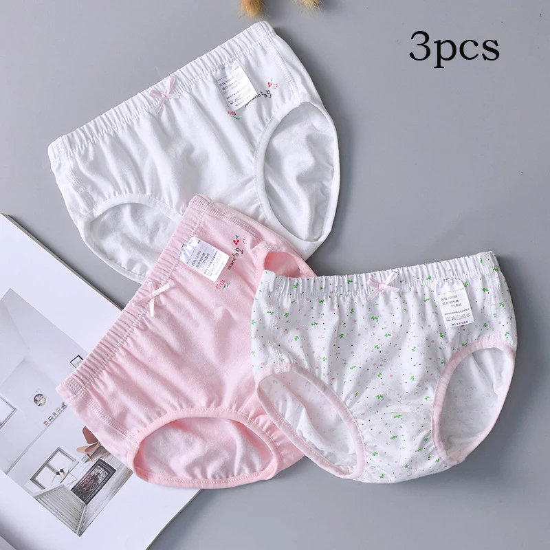 3-Packs Summer Thin Cotton Girls' Triangular Bread Pants are Rich in Styles and Suitable For Young Girls Aged 1-3 Y