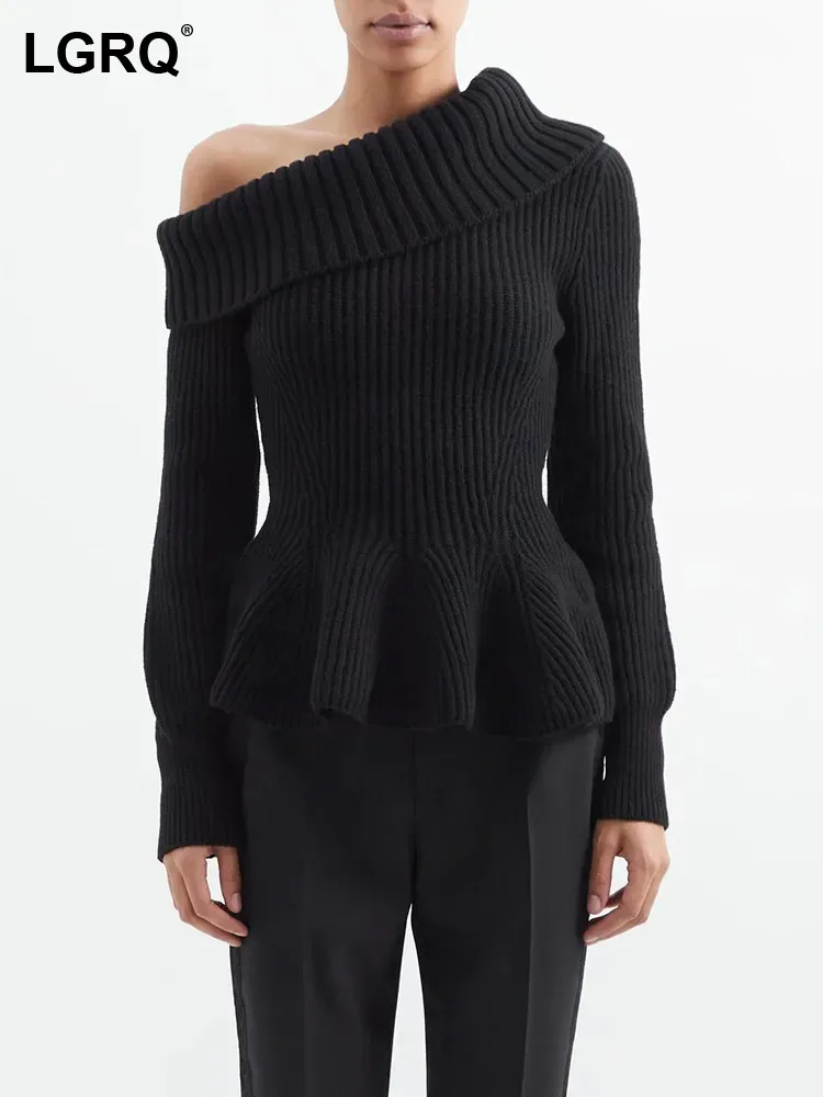 

Женский однотонный вязаный свитер с косым плечом и диагональным воротником