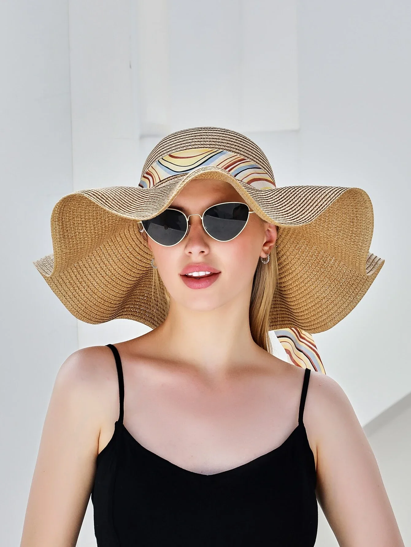 

Big Eaves Beach Sun Hat Outdoor Sun Protection Straw Cap Women's Fashion Summer Portable Foldable Wide Brim Visor Hat