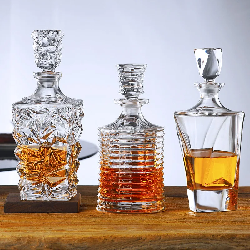 

New crystal glass wine with lid sealed wine bottle wine storage wine utensils household personalized whisky bottle