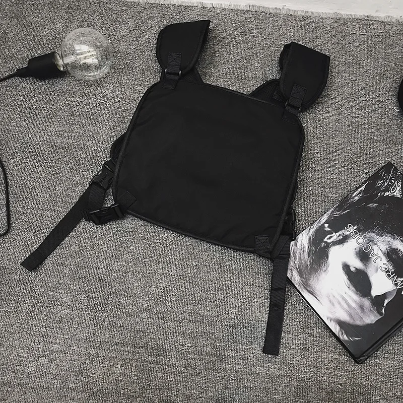 New Fashion Tactical Chest Bag For Men Bicycle Bullet Hip Hop Vest Streetwear Bag Waist Pack Functional Tooling Kit for Running