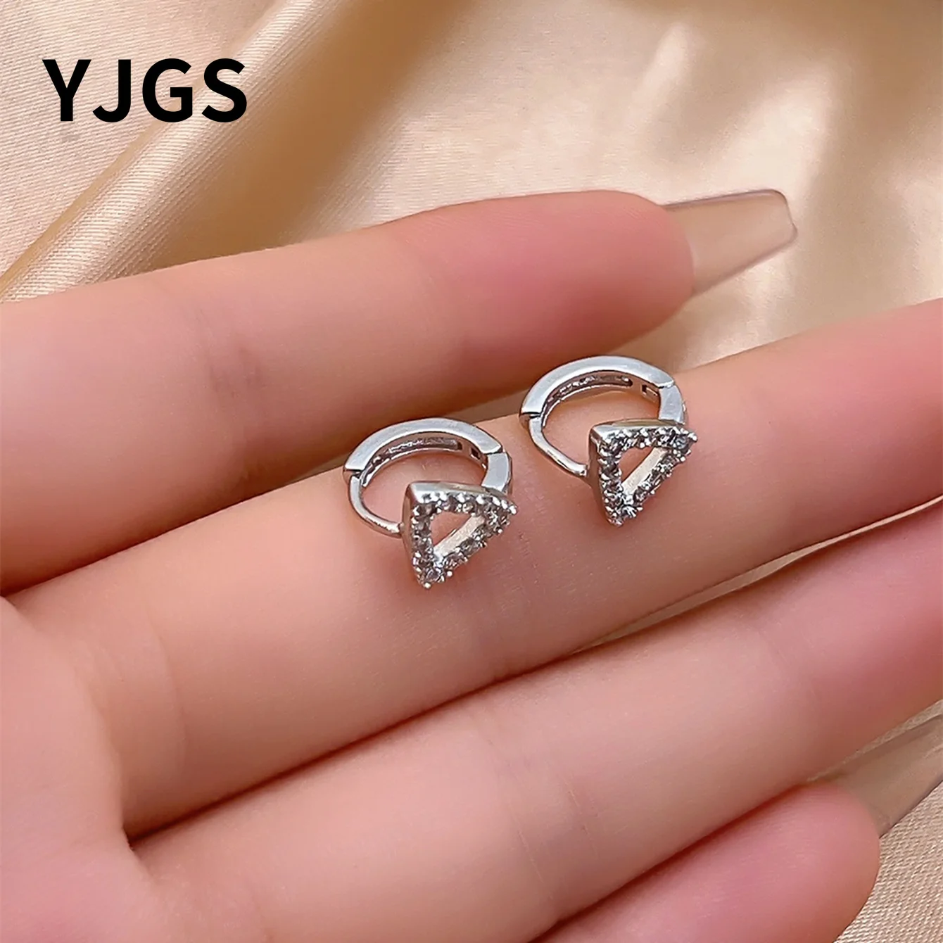 YJGS серьги с алмазными треугольниками универсальный и минималистичный дизайн