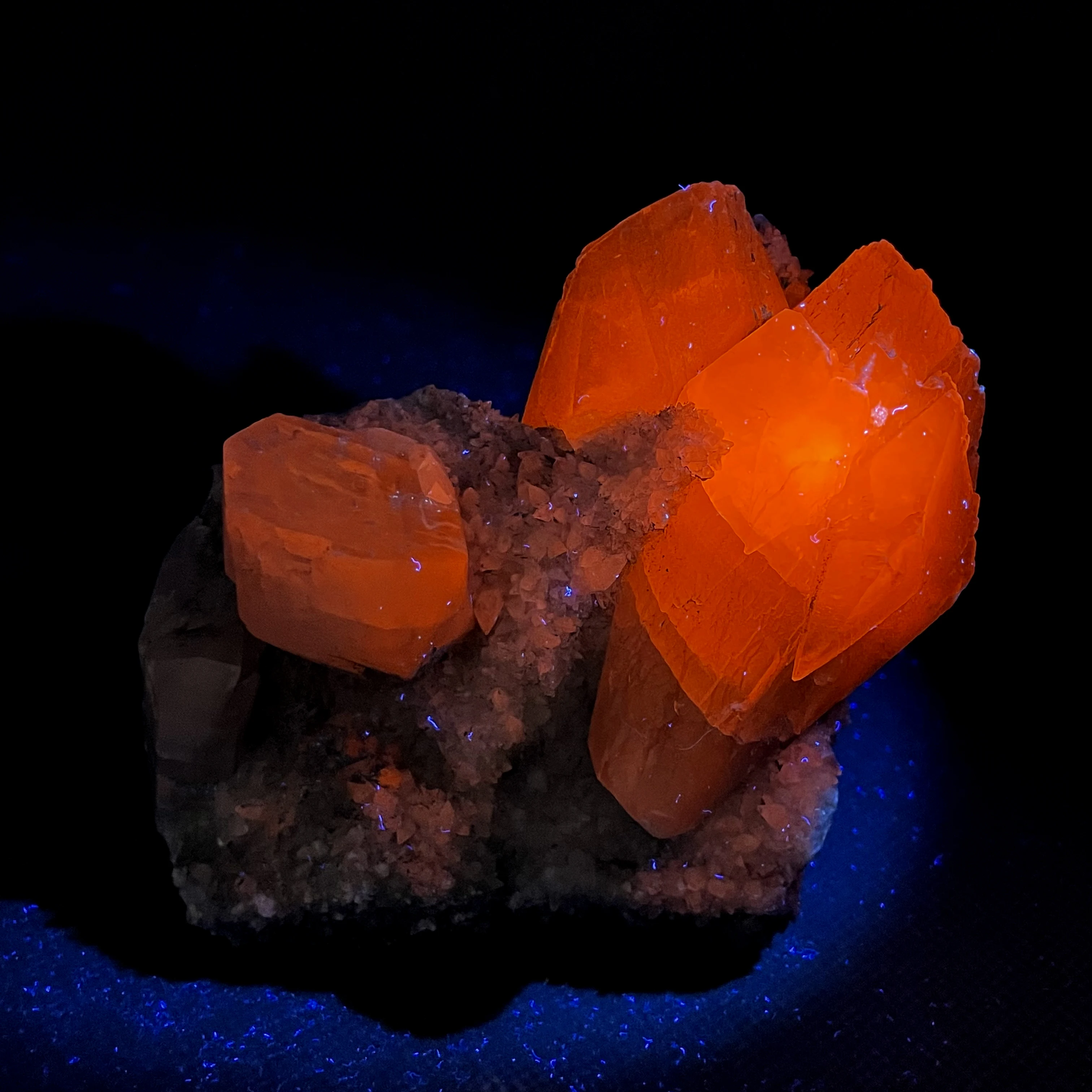 NEW! BIG! 462g natural Fluorescent calcite mineral specimen stones and crystals healing crystals quartz gemstones
