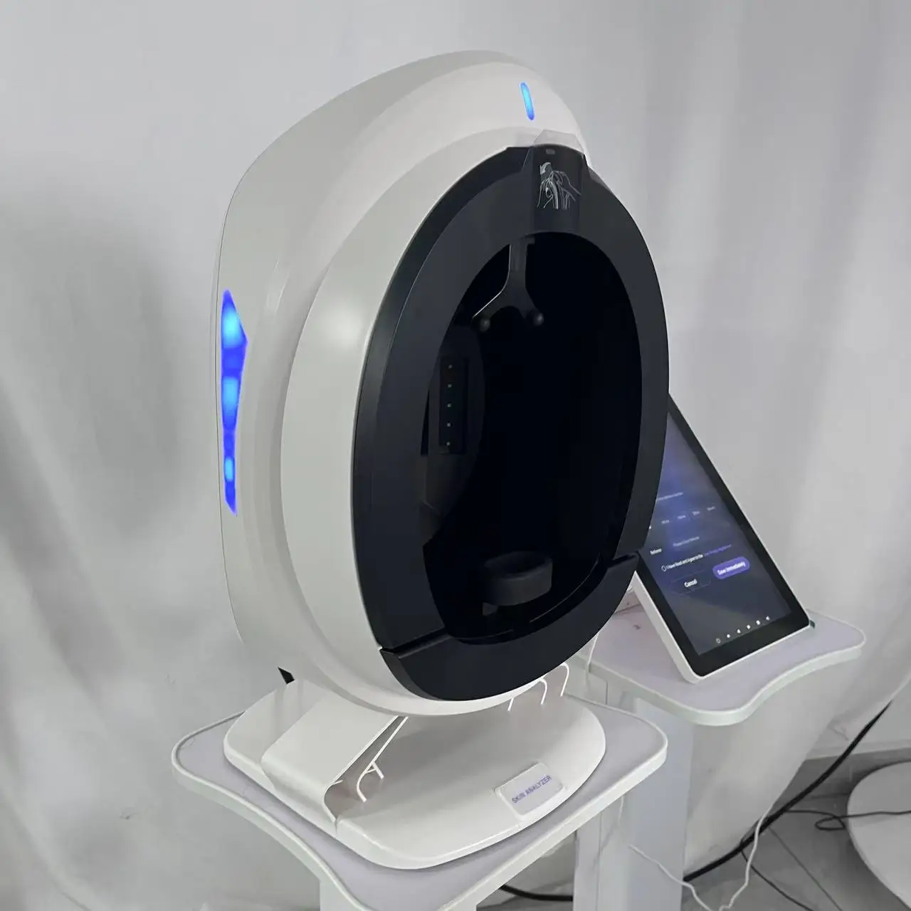 Фото Мультиспектральный AI-анализатор кожи AISIA Q1pro с 3 камерами, УФ, RGB, 8 спектрами, 3D-диагностикой кожи лица для салонного тестирования №5