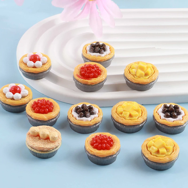 

5Pcs/set 1/12 Dollhouse Mini Dessert Food Model Toy Simulation Egg Tart Dollhouse Decoration Accessories Randomly