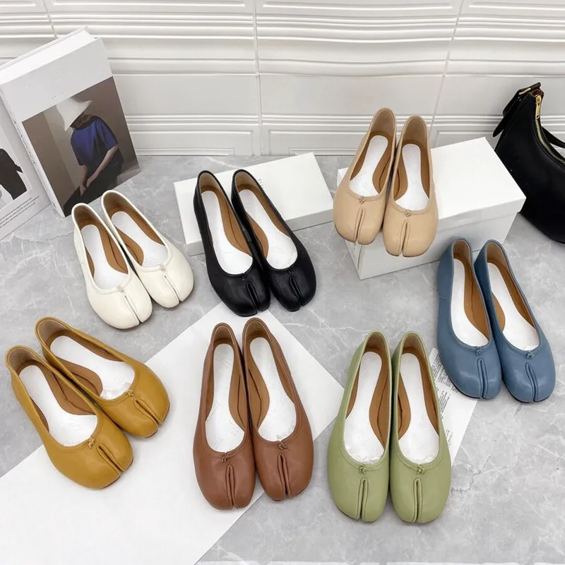 2022 new sheepskin split toe single shoes women's leather flat bottom pig's hoof grandma shoes shallow mouth ballet Lefu shoes