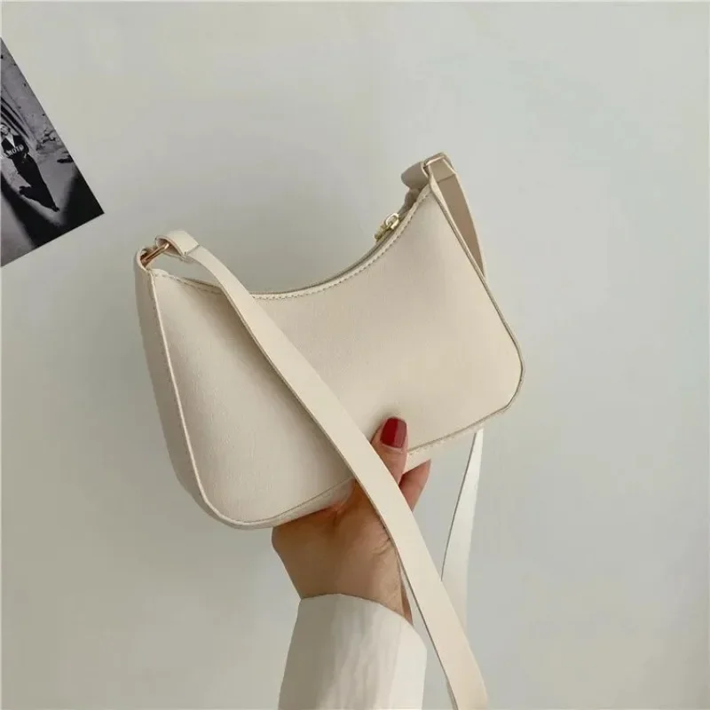 Сумка на плечо женская из экокожи модный саквояж в стиле ретро повседневный