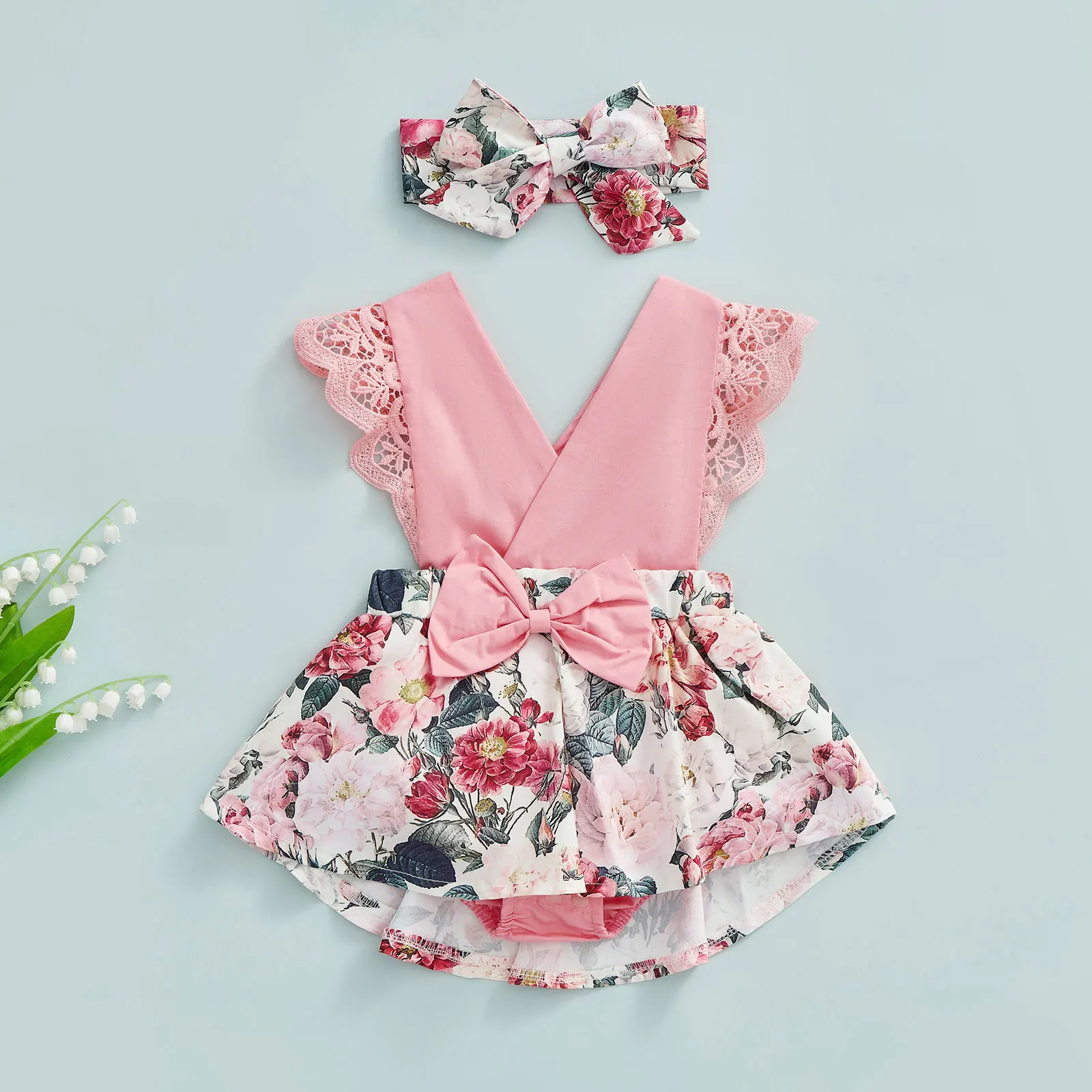 

Infant Baby Girl Jumpsuit Summer Lace Fly Sleeves V-Neck Floral Print Patchwork Romper + Headband 0-24 Months