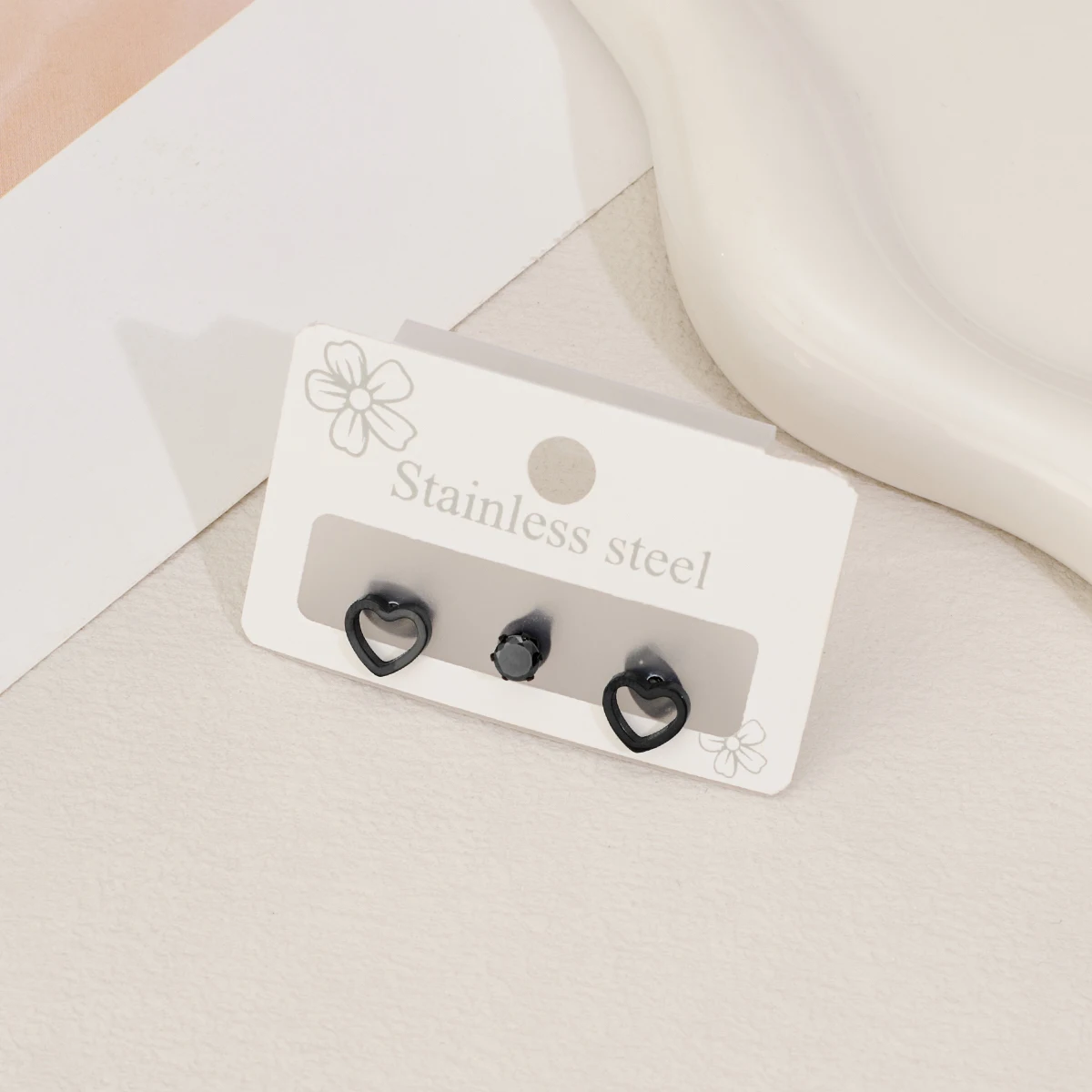 2025Новые модные серьги-гвоздики с любовью/сердцем для женщин и мужчин ювелирные