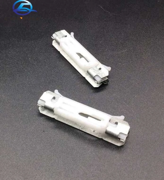 

2pcs for BMW 320 X5 X6 X1 X3 520 bead 523 clip 525 530 front windshield buckle
