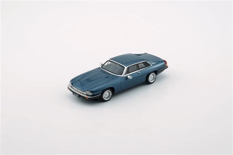 

BMC 1:64 Jaguar 1984 XJS кобальтовый синий/ледник белый LHD литая модель автомобиля