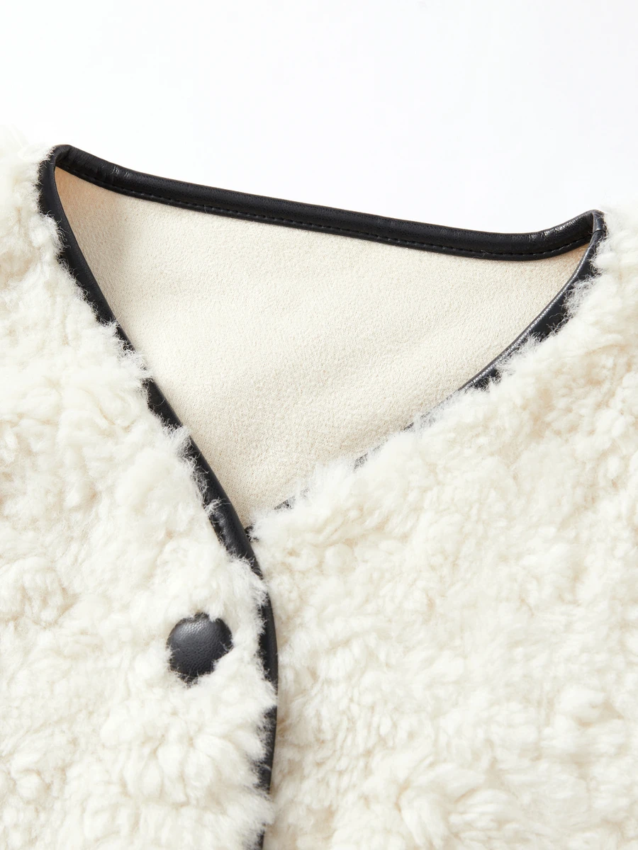 Elva' Island бежевое короткое пальто из искусственного меха ягненка с v-образным