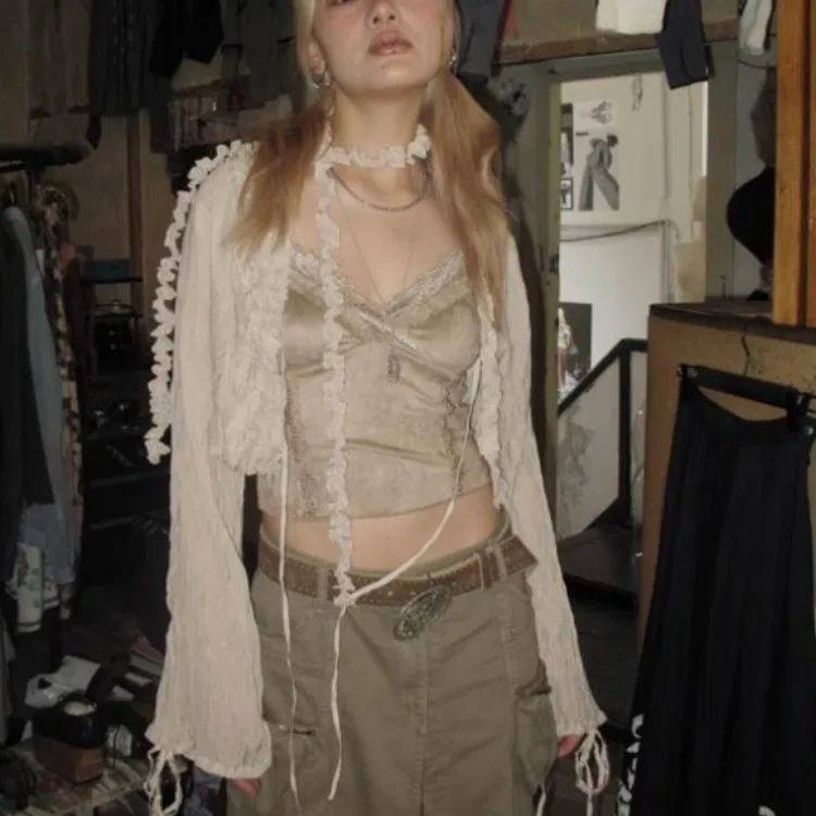 Женский тонкий кардиган с V-образным вырезом длинным рукавом и рюшами