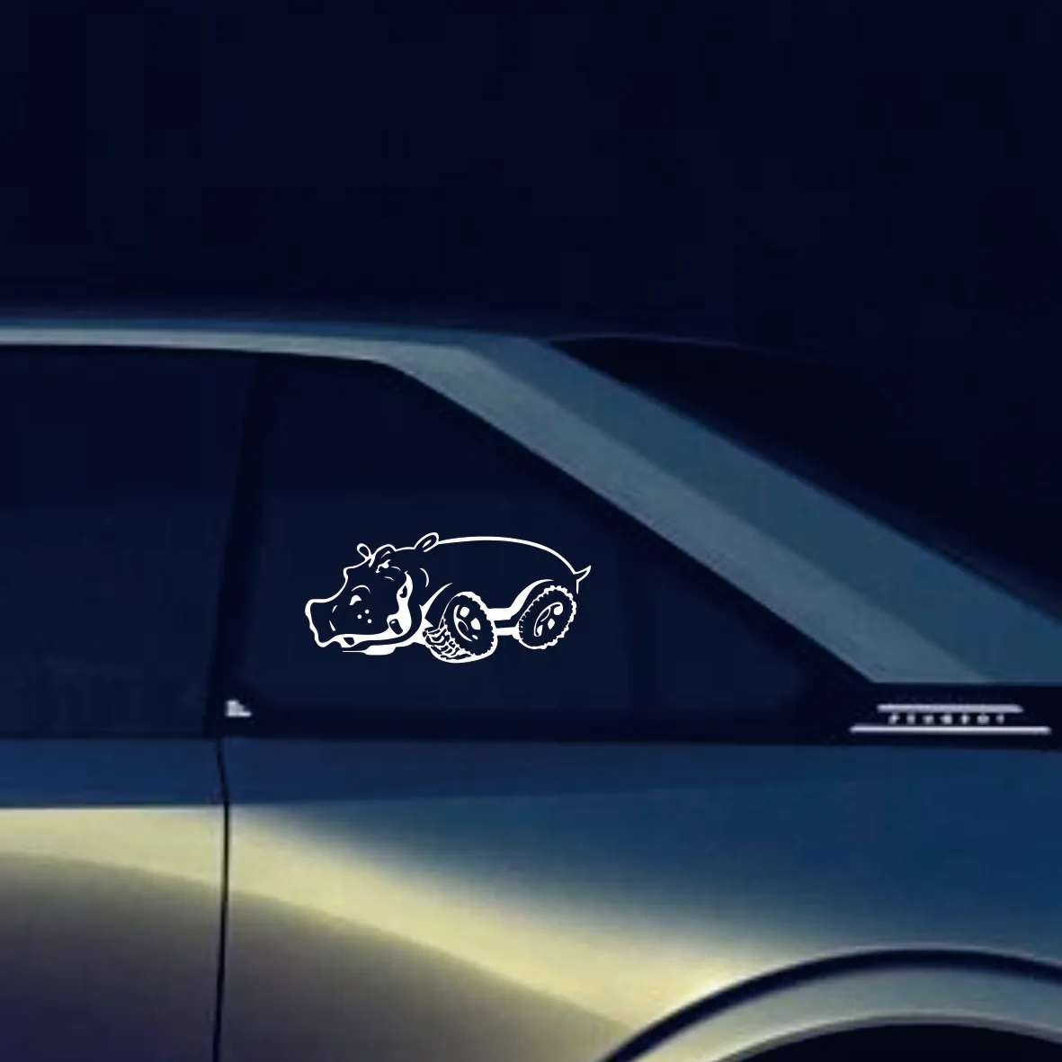 25x12 см Бегемот на колесах высекающая виниловая наклейка автомобильная