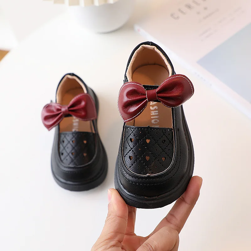 Рисунок 4 - Женские туфли с бантом Love