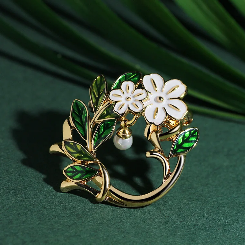 

Аксессуары для костюма куртки, брошь с гальваническим покрытием из настоящего золота 18 карат, картина гардении, масляная брошь, высококласс...