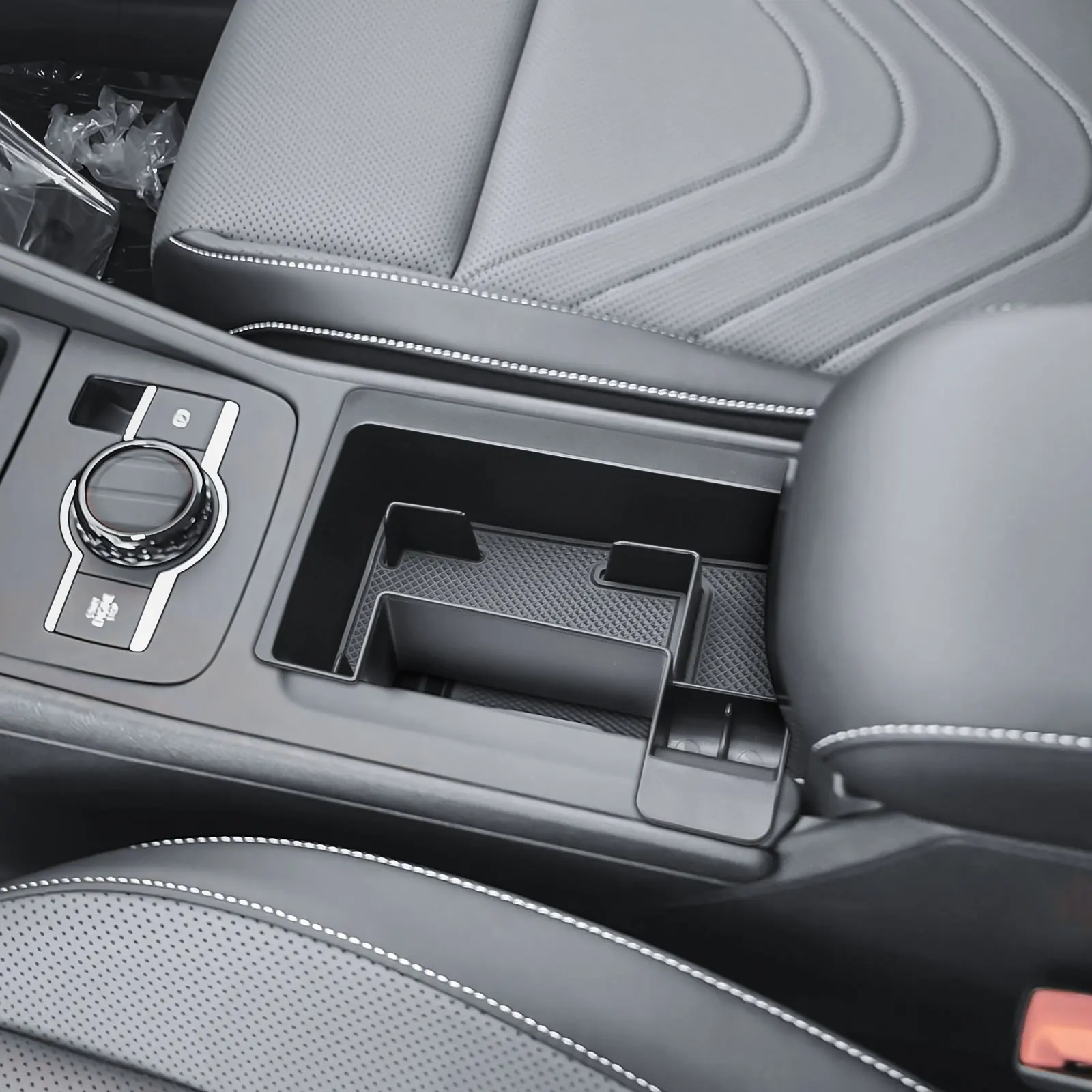 Фото Органайзер-лоток для центральной консоли VW Volkswagen Tiguan 2025 2026: Внутренний отсек для хранения, держатель для монет, подлокотник, автомобильный бокс-лоток №1