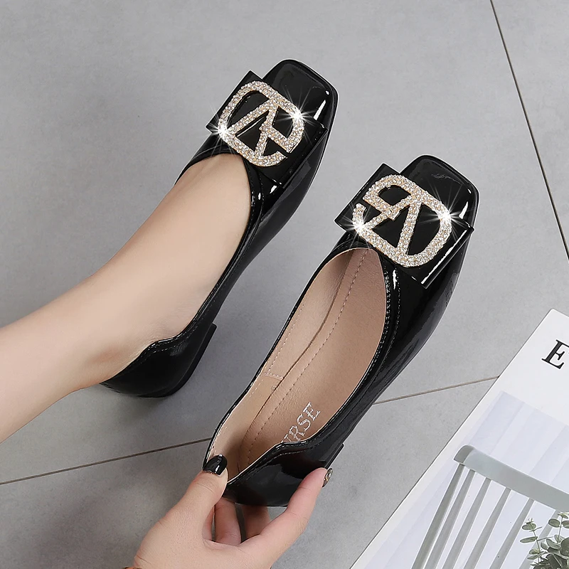 New Arrival Pointy Toe Flat For Women And Ladies Flat Mules Pump Shoes Casual