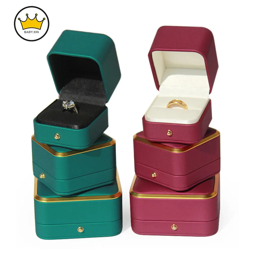 

Gold Edged For Jewellery Pendent Bracelet Display Packaging Case High-end Red Green Pu Leather Jewelry Diamond Wedding Ring Box