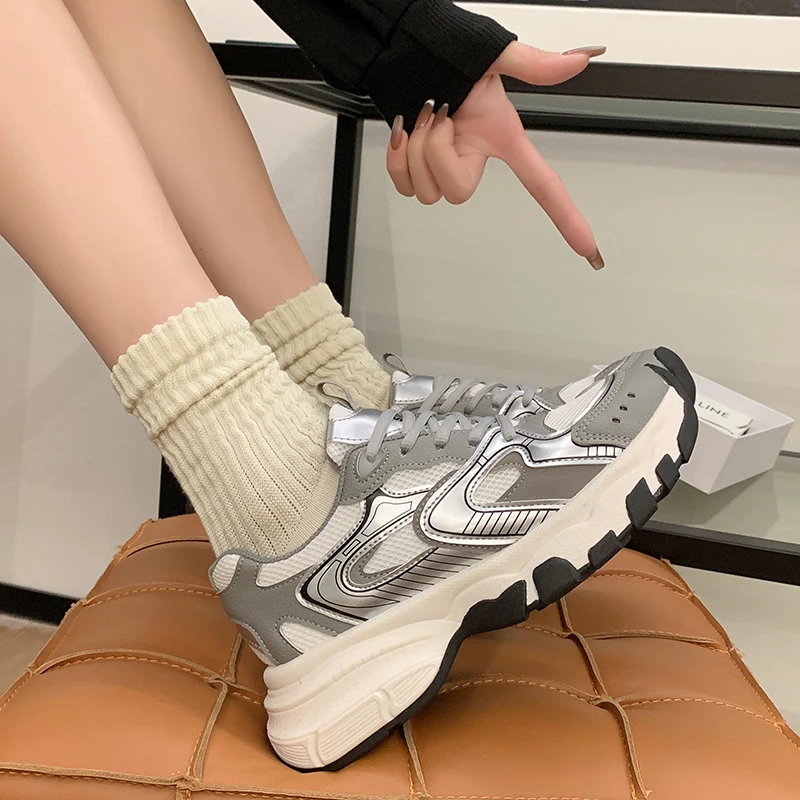 Женские кроссовки из натуральной кожи на толстом каблуке Размеры 35-40