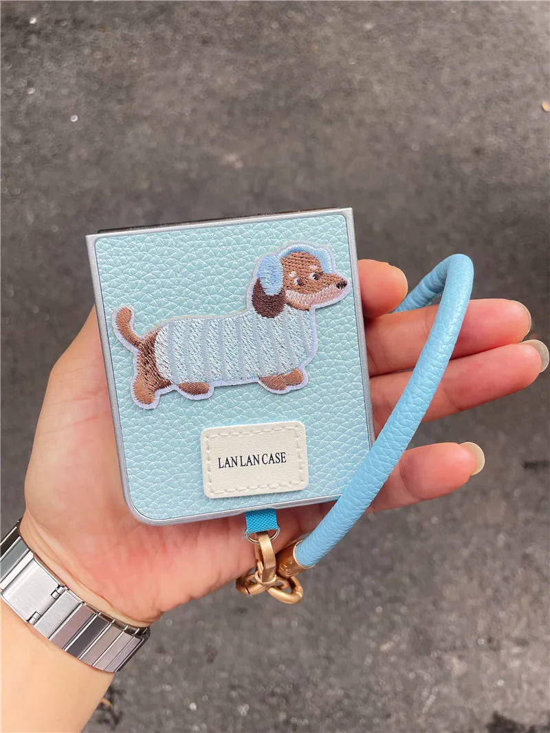 Чехол для телефона с короткой цепочкой Cute Sausage Dog Samsung Galaxy Z Flip6 Flip5 Flip4 Flip3 Cover Razr50 Ultra