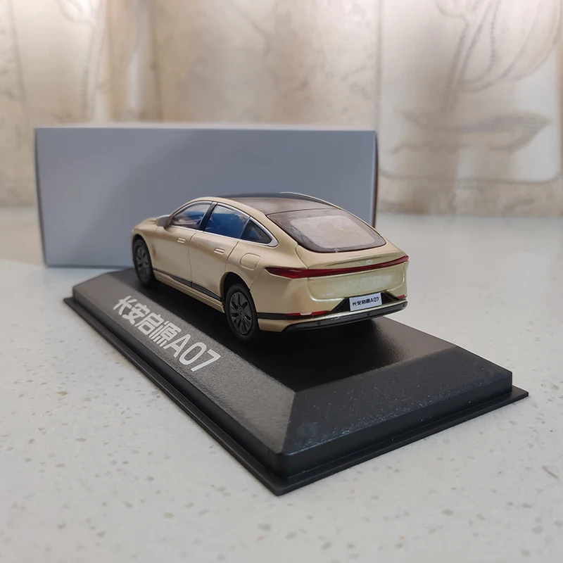 Масштаб 1:43 Changan A07 пластиковая модель автомобиля игрушки орнамент сувенирные