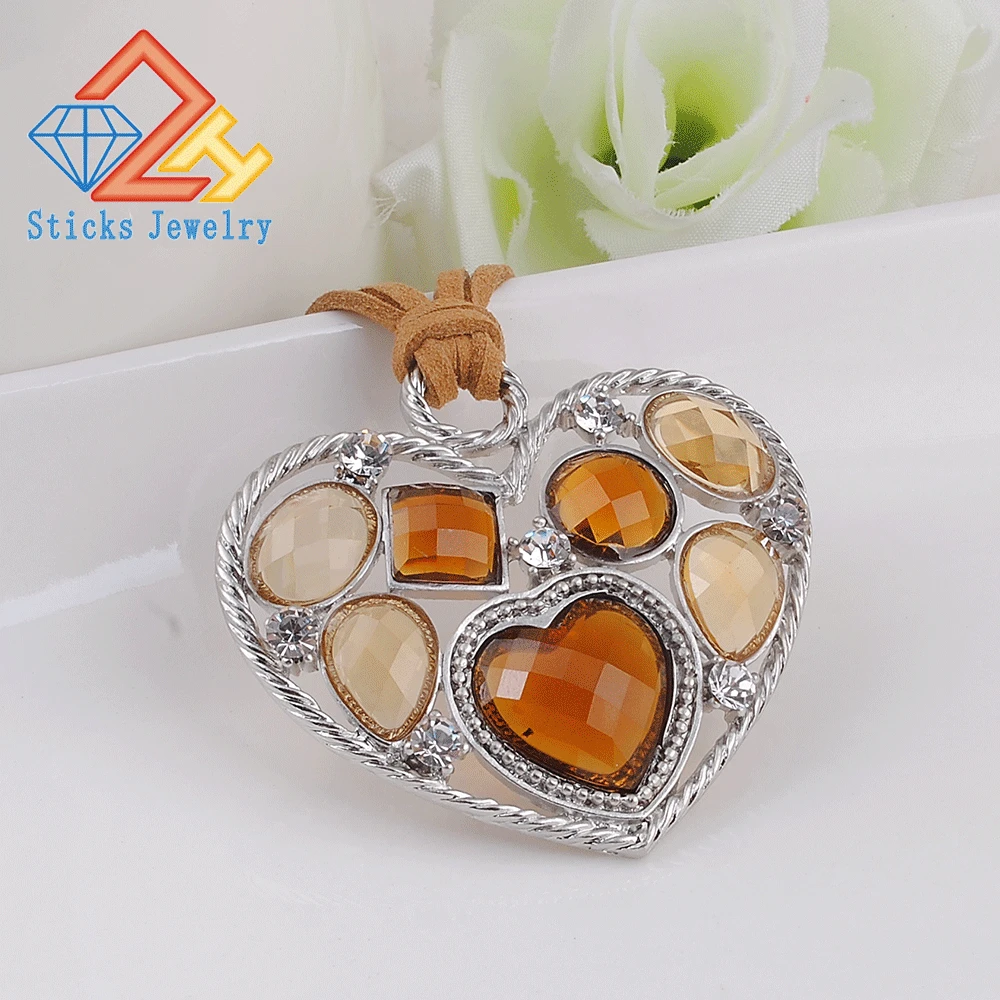 

Heart Necklace Charming Jewelry Accessories Of Ocean Crystal Rhinestone Inlaid Shaped Pendant