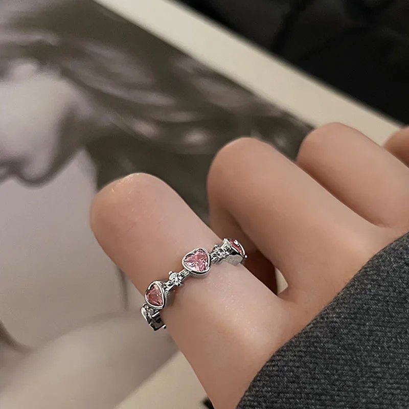 Женское кольцо в виде сердца с розовым Цирконом