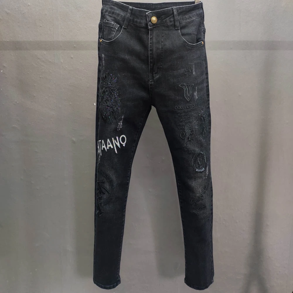 

Jean Men European Animal Fashion Brand Lion Jean Hombre Erkek Kot Pantolon Slim Summer Small Foot Pant Rhinestones Men Jean Pant