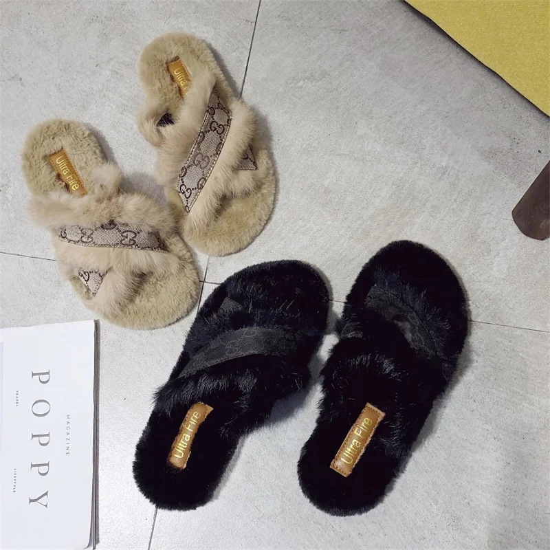 Women Wear Thick-soled Plush Slippers Winter Casual Open-toed Ladies Cotton Slippers Household Luxury Sandals Platform Sandals