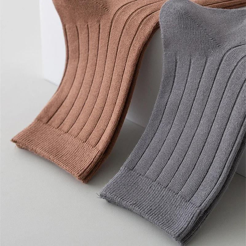 Хлопковые вязаные мужские носки высокого качества повседневные однотонные