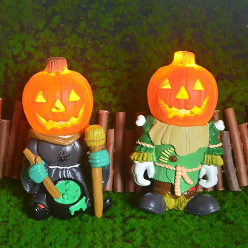 

Light Up Pumpkin Knight Statue LED Horror Gnome Ornament Resin Mini Figurine Halloween Decoration For Indoor Outdoor Garden Lawn