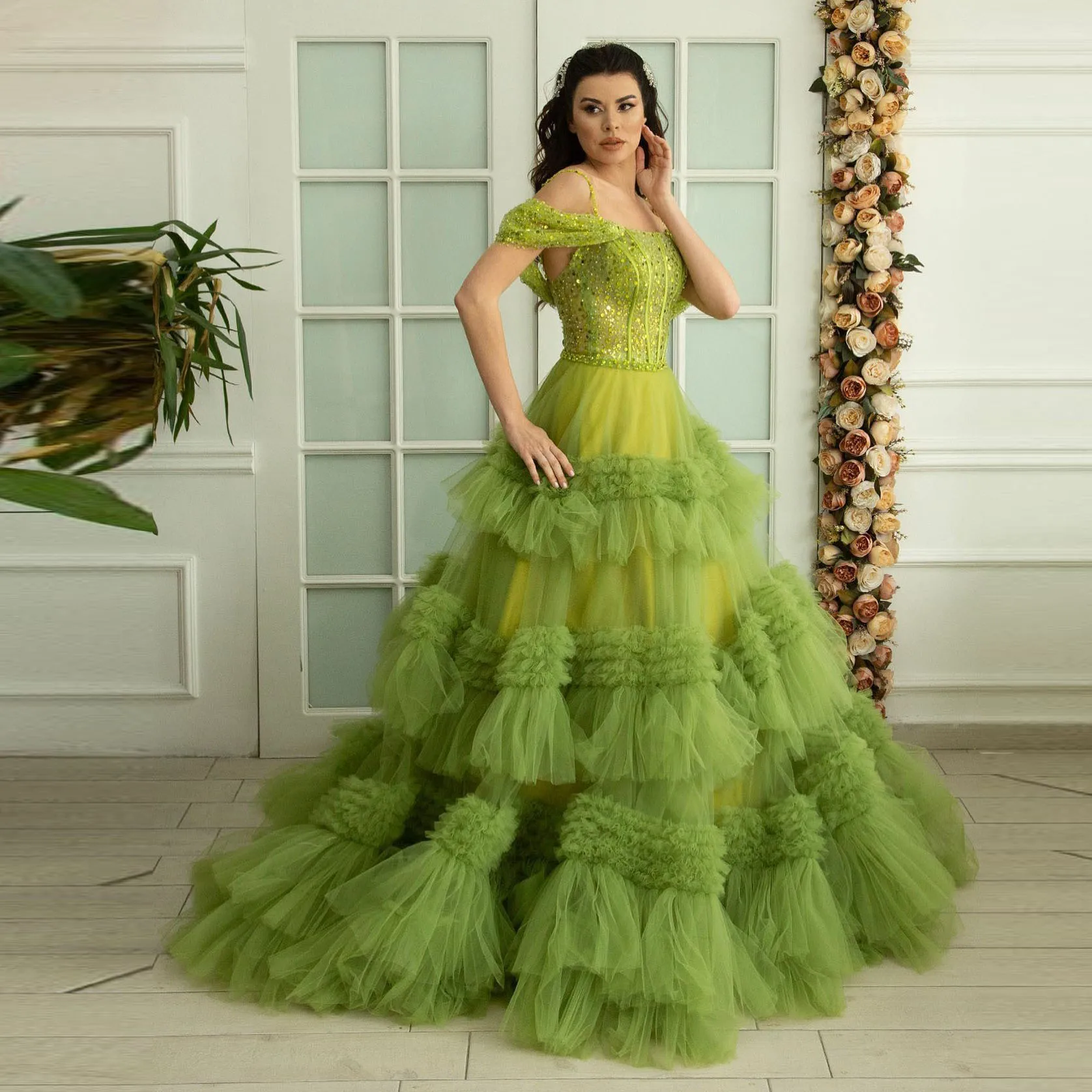 Элегантное зеленое ТРАПЕЦИЕВИДНОЕ длинное блестящее кружевное официальное