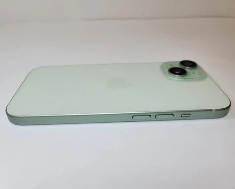 Смартфон Apple iPhone 15, 6/128ГБ, 6/256ГБ, 6/512ГБ, global, Б/у
