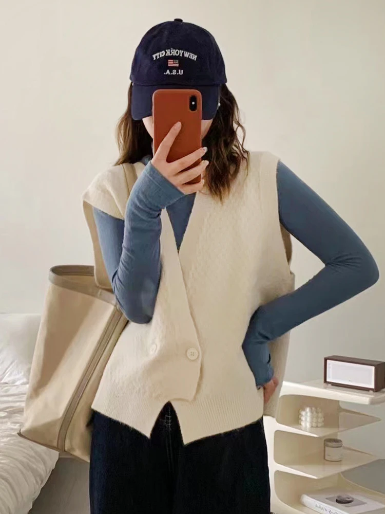 

GOPLUS V-Neck Knitted Vest Clothes Vintage Versatile Knit Cardigan Vest Lazy Sleeveless Waistcoat Women Clothing Soft Sweater