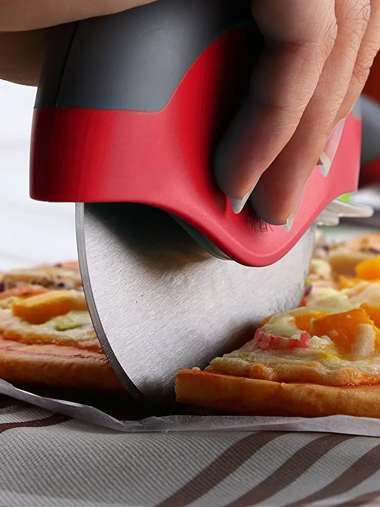 

KITCHENDAO Round Stainless Steel Wheels Pizza Cutter