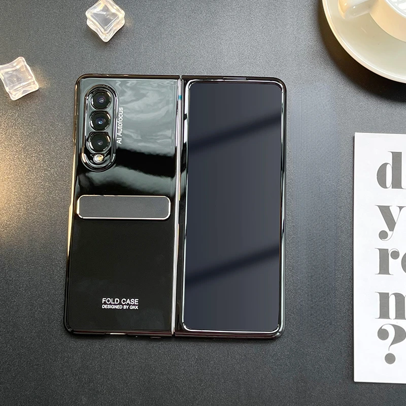 

Защитный чехол с металлическим кронштейном и подставкой для телефона Samsung Galaxy Z Fold 3