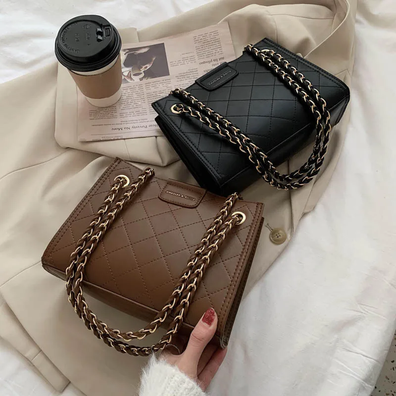 

Fashionable Large Capacity Handbag PU Leather Shoulder Bag Chain Diamond Crossbody Square Bag