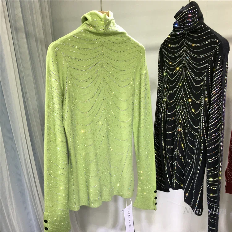 Рисунок 5 - Свитер с вышивкой в европейском