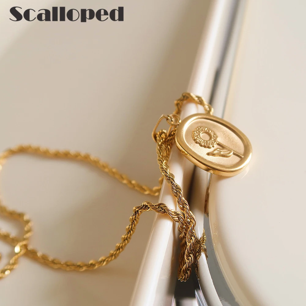 

SCALLOPED Vintage Sunflower Stainless Steel Necklace Twist Titanium Clavicle Chain Daily Accessories Choker Women Fine Jewelry