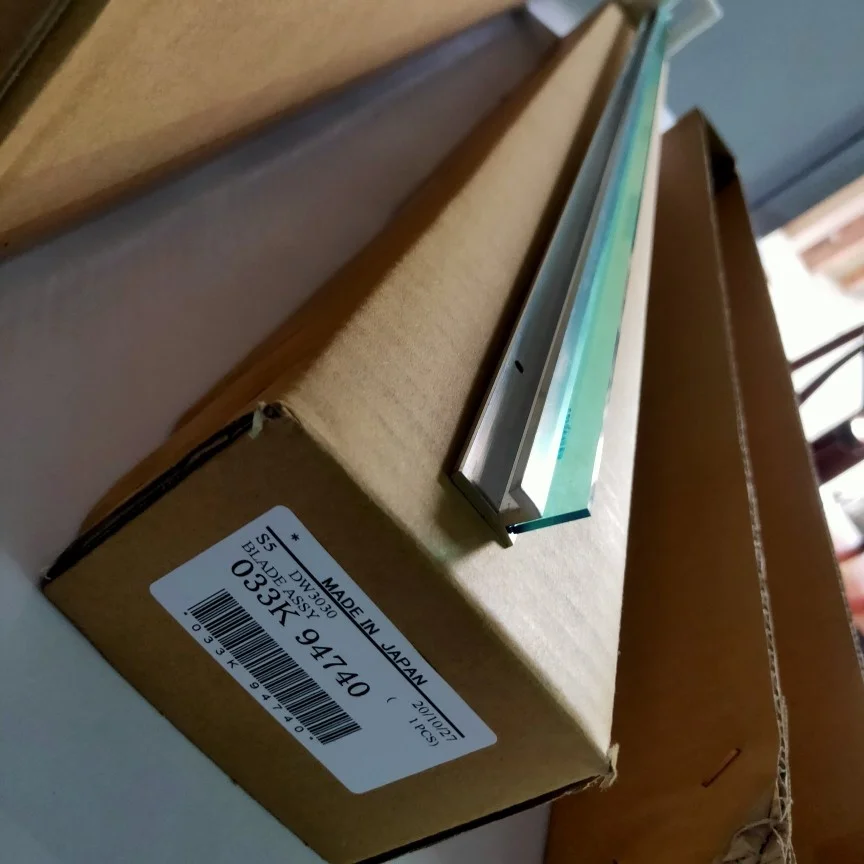033K94740 Оригинальное лезвие для очистки барабана Xerox 3030 6204 3035 6030 6035 6050 6055 6279 6604 |